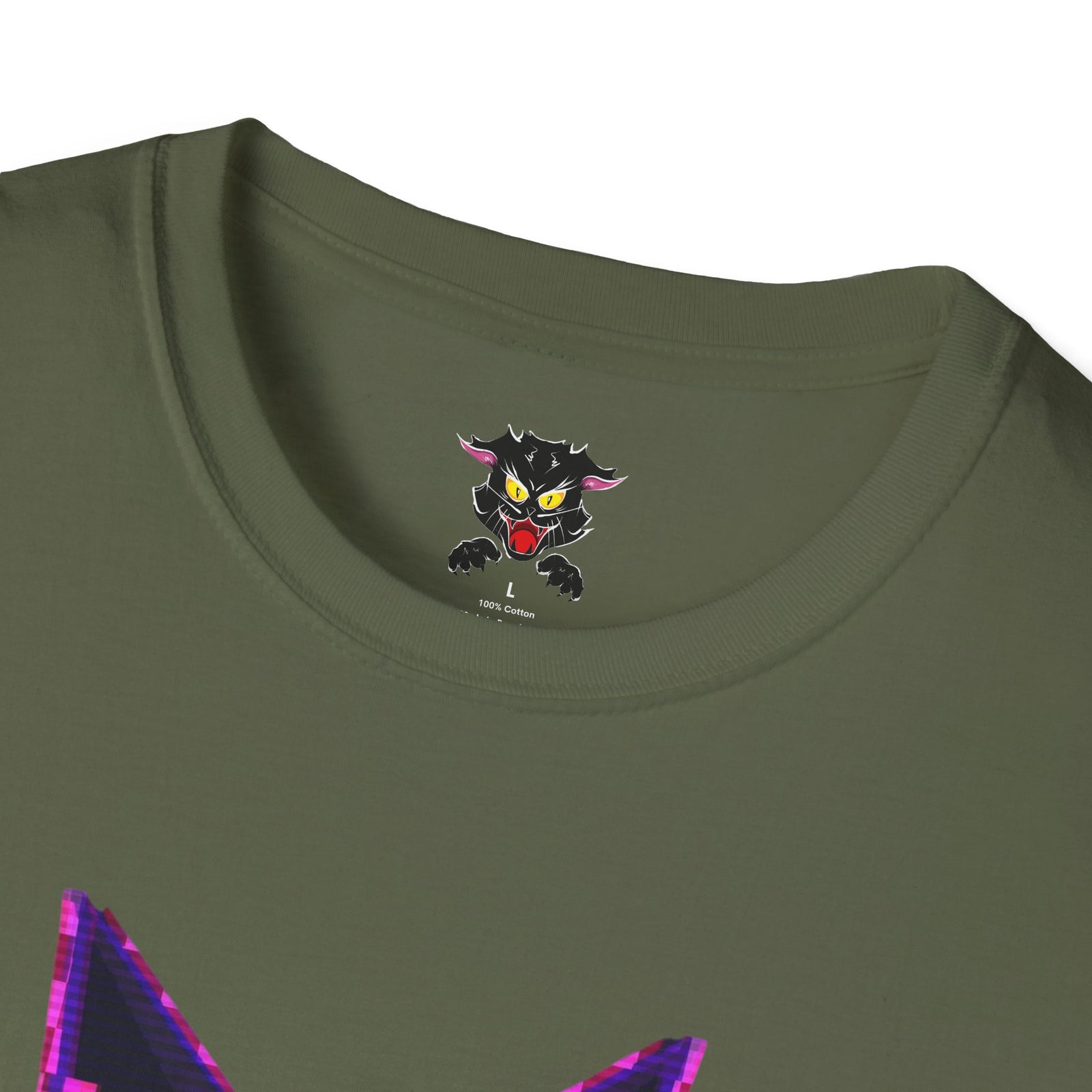 Detalle gráfico gato bold lines camiseta verde militar Gatoloco